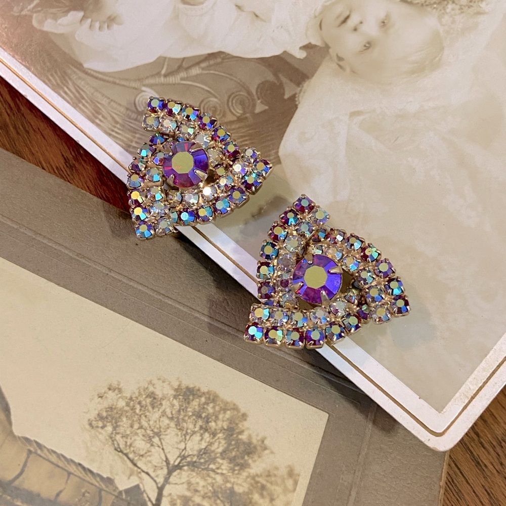 Vintage Unsigned Triangular Bypass Aurora Boreali… - image 8